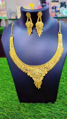Antique Gold Plated Temple Necklace Set with Earrings – Traditional Indian Bridal Jewelry – South Indian Style for Weddings & Festival